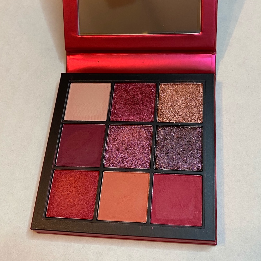 Huda Beauty Ruby Obsessions - Picture 2 of 3